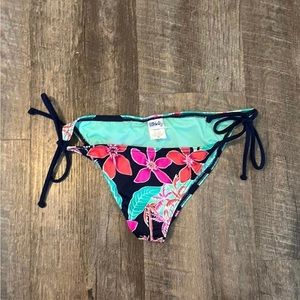 Billabong swimwear
